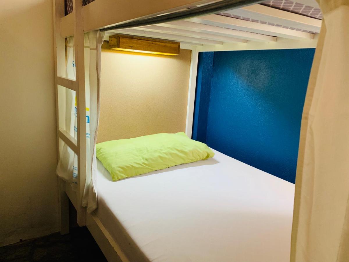 Moon Fools Hostel Panglao Exterior photo