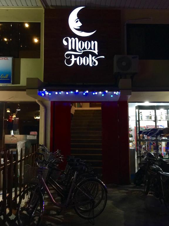 Moon Fools Hostel Panglao Exterior photo